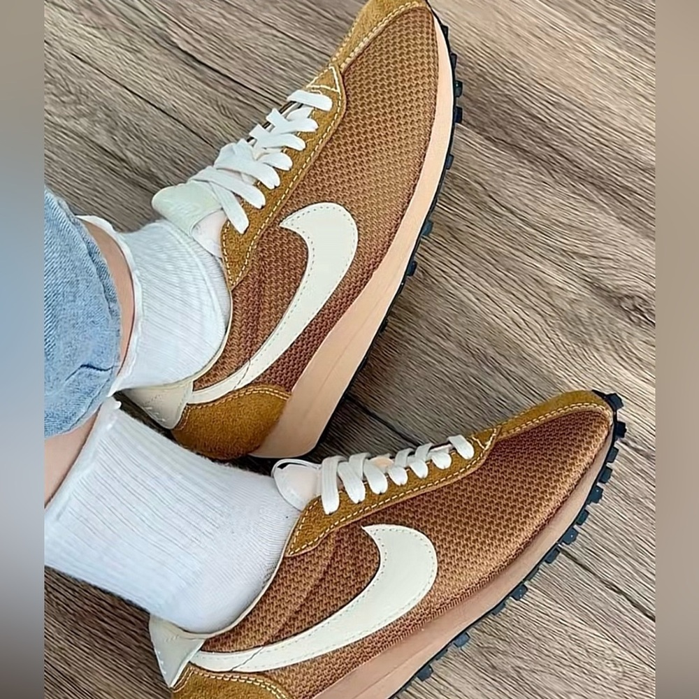 𝐍𝐈𝐊𝐄 LD’s 1000 sneakers men’s 7.5 or women’s 9 in brown